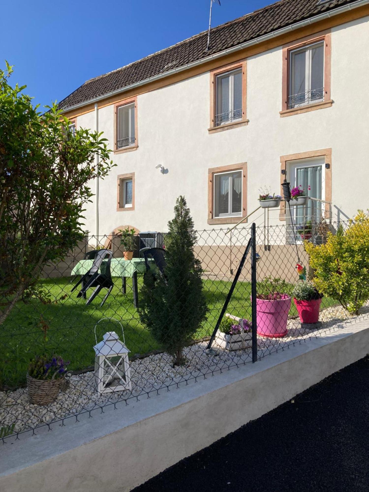 Gite Le 1602 Saint-Nabor Exteriör bild