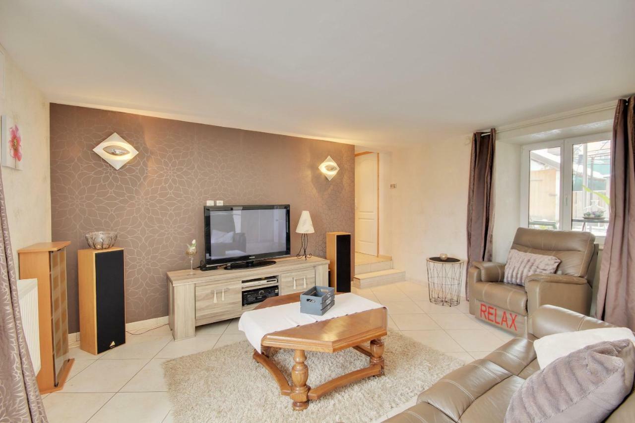 Gite Le 1602 Saint-Nabor Exteriör bild